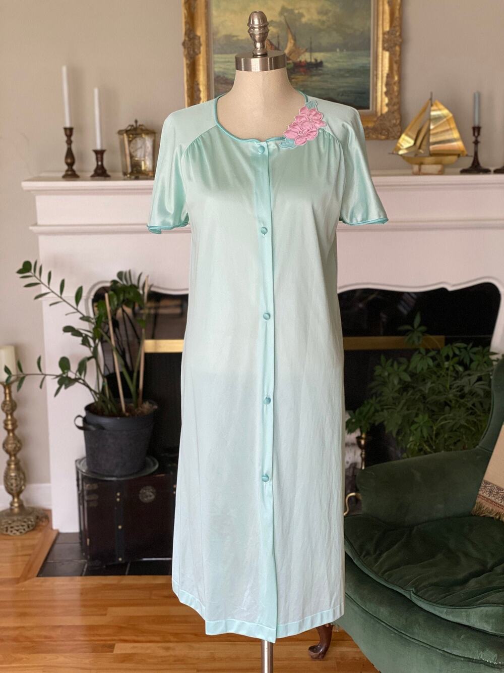 Lorraine Vintage 70s Sheer Green Nightgown Applique Lingerie S